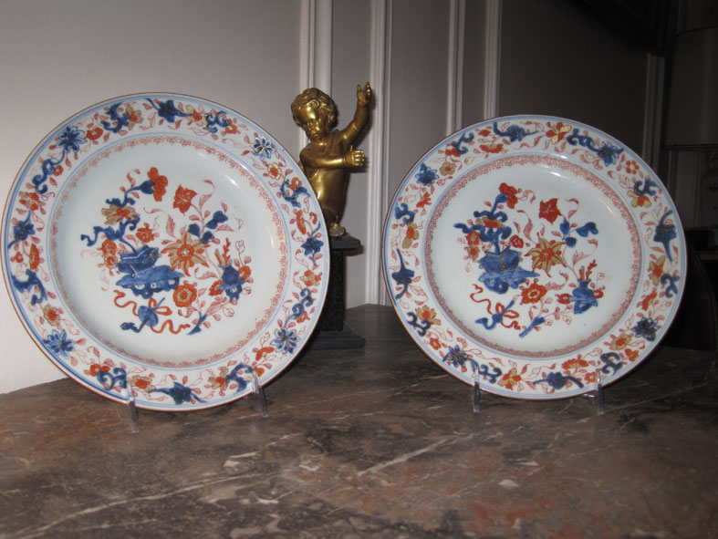 Paire d'assiettes en porcelaine de Chine