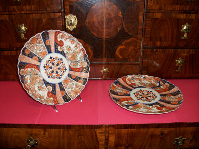 Paire d'assiettes en porcelaine Imari