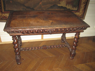 Table bureau de style Louis XIII