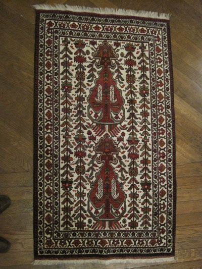 Tapis fond clair